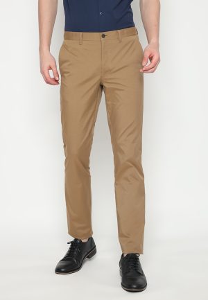 Jobb Farley Celana Panjang Chinos Modern Slim Fit Khaki